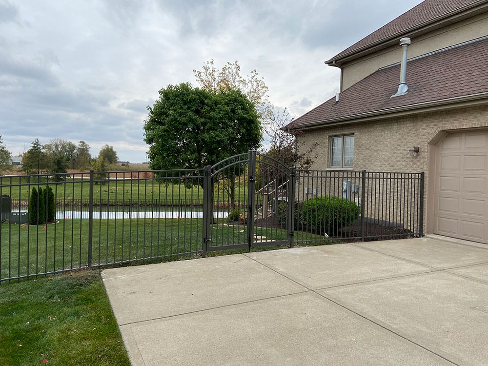 Photo-of-Bronze-Aluminum-Classic-Fence-5-Foot---Installed-in-Tinley-Illinois