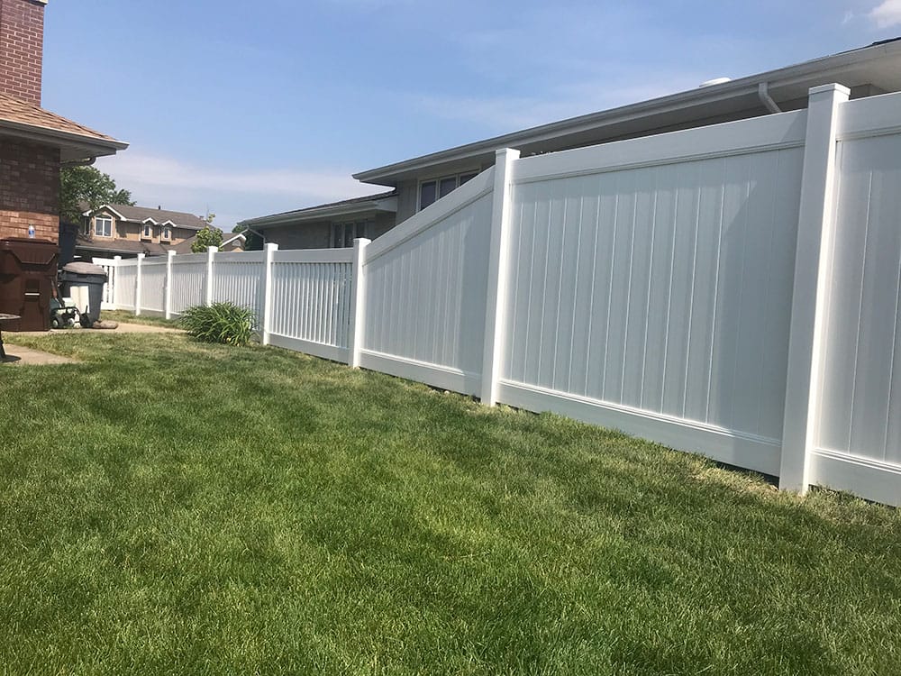Photo-of-White-Vinyl-Privacy-Fence-6-Foot---Installed-in-Plainfield-Illinois