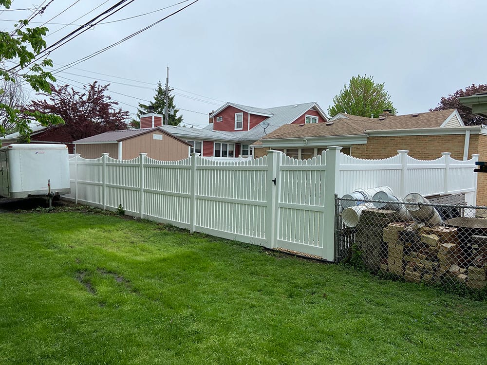 Photo-of-White-Vinyl-Semi-Private-Fence-5-Foot---Installed-in-Tinley-Park-Illinois