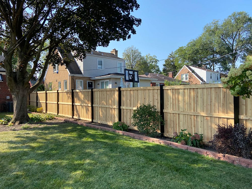 Photo-of-Wood-Privacy-Fence-6-Foot---Installed-in-Oak-Lawn-Illinois
