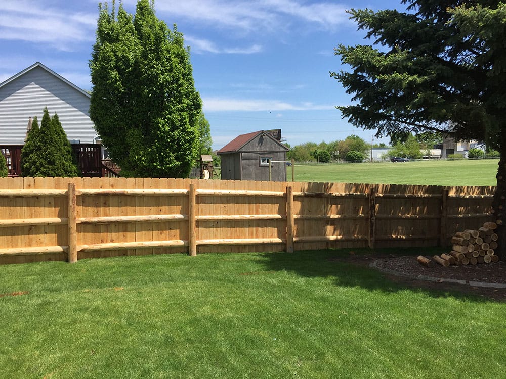 Photo-of-Wood-Privacy-Fence-6-Foot---Installed-in-Tinley-Park-Illinois---Photo-Number-3