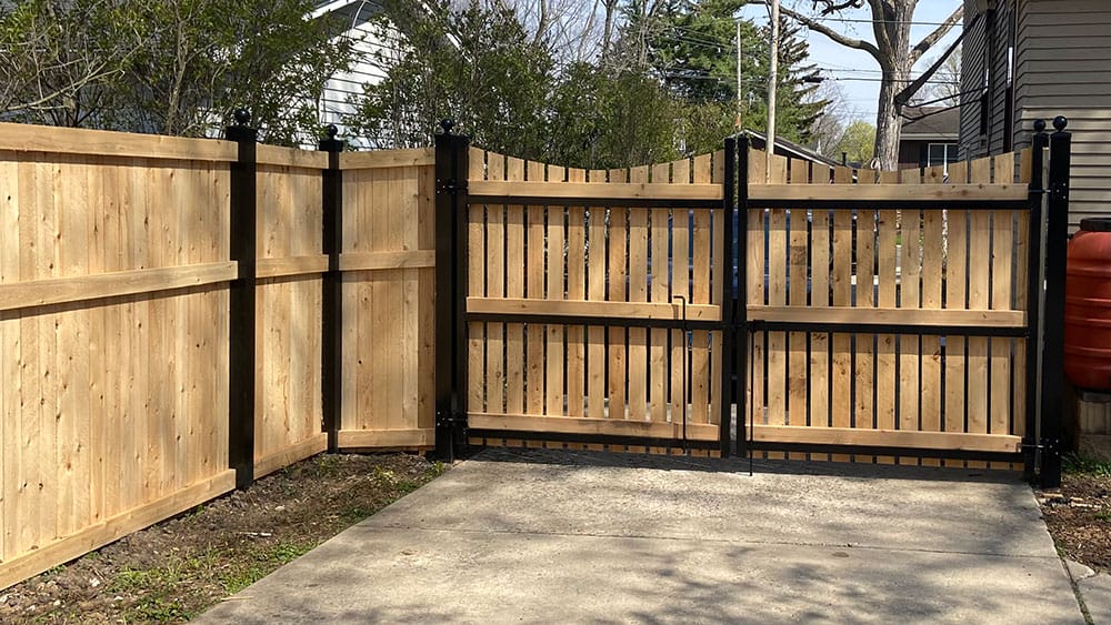 Photo-of-Wood-Privacy-Fence-With-Driveway-Gate-6-Foot---Installed-in-Romeoville-Illinois