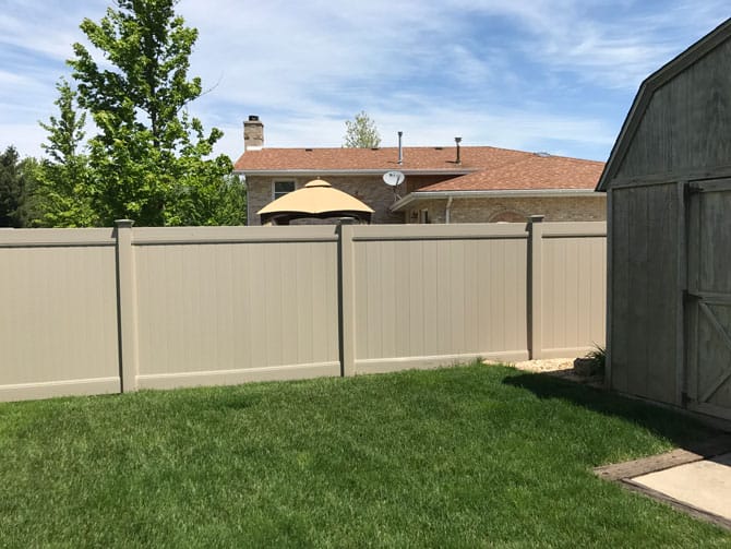 vinyl-fence-privacy-traditional-oak-lawn-illinois_orig