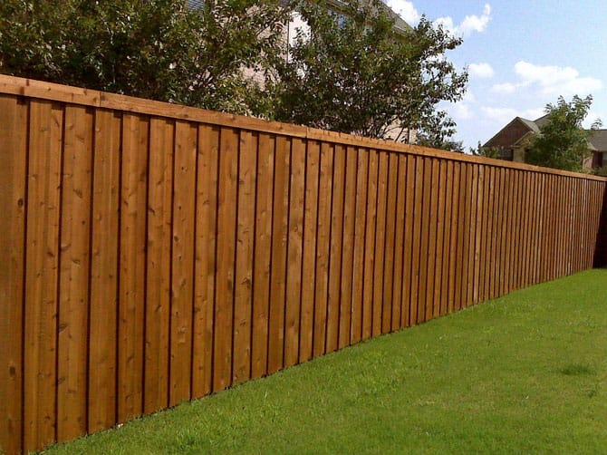 wood-fence-traditional-board-and-baton-illinois_orig